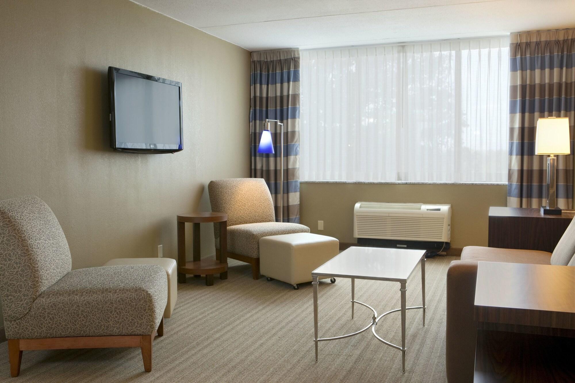 Doubletree By Hilton St. Louis At Westport
