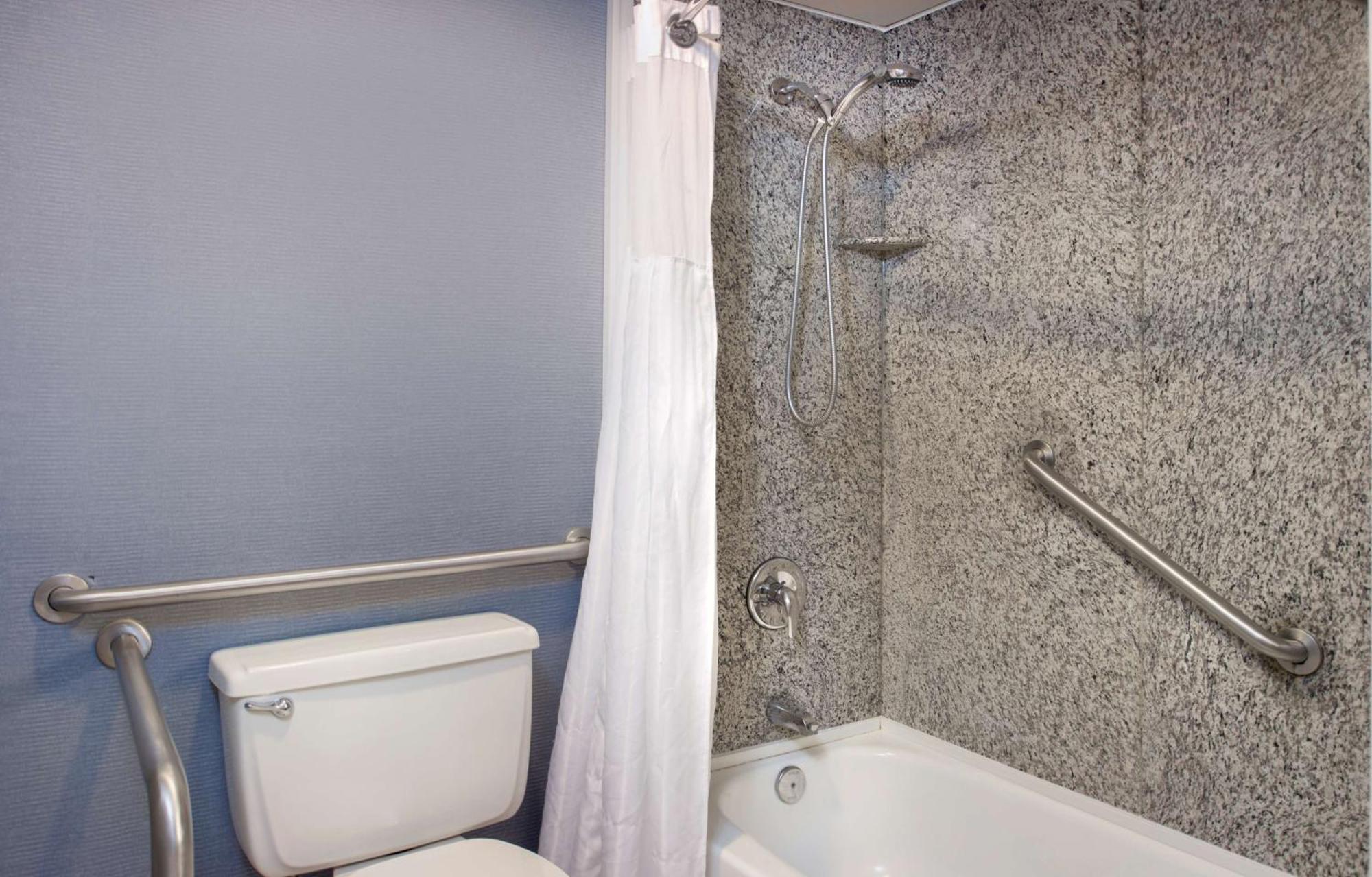 Doubletree By Hilton St. Louis At Westport Maryland Heights