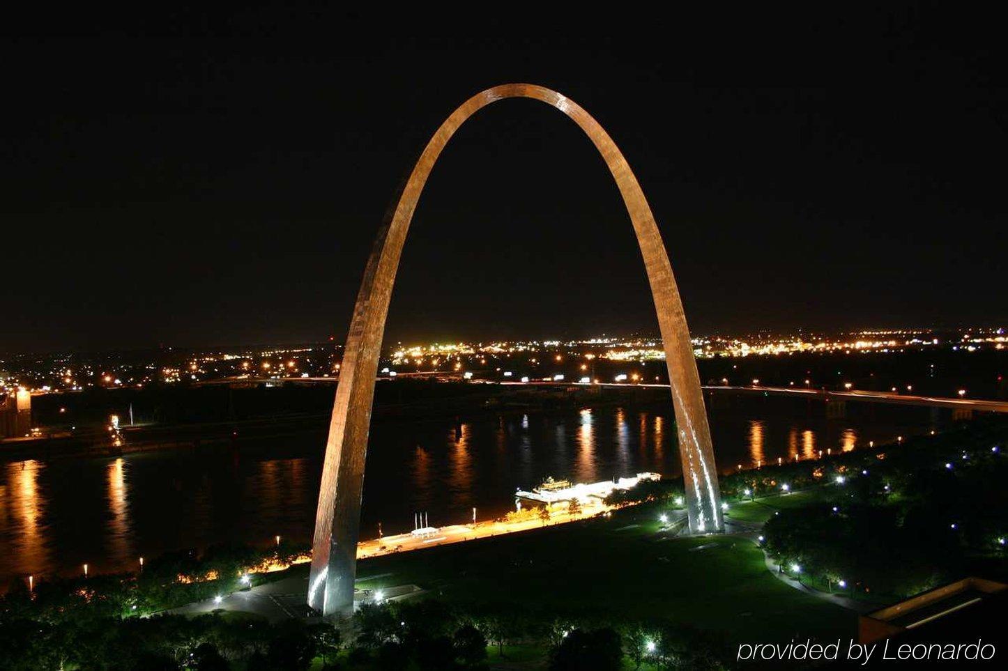 Doubletree By Hilton St. Louis At Westport